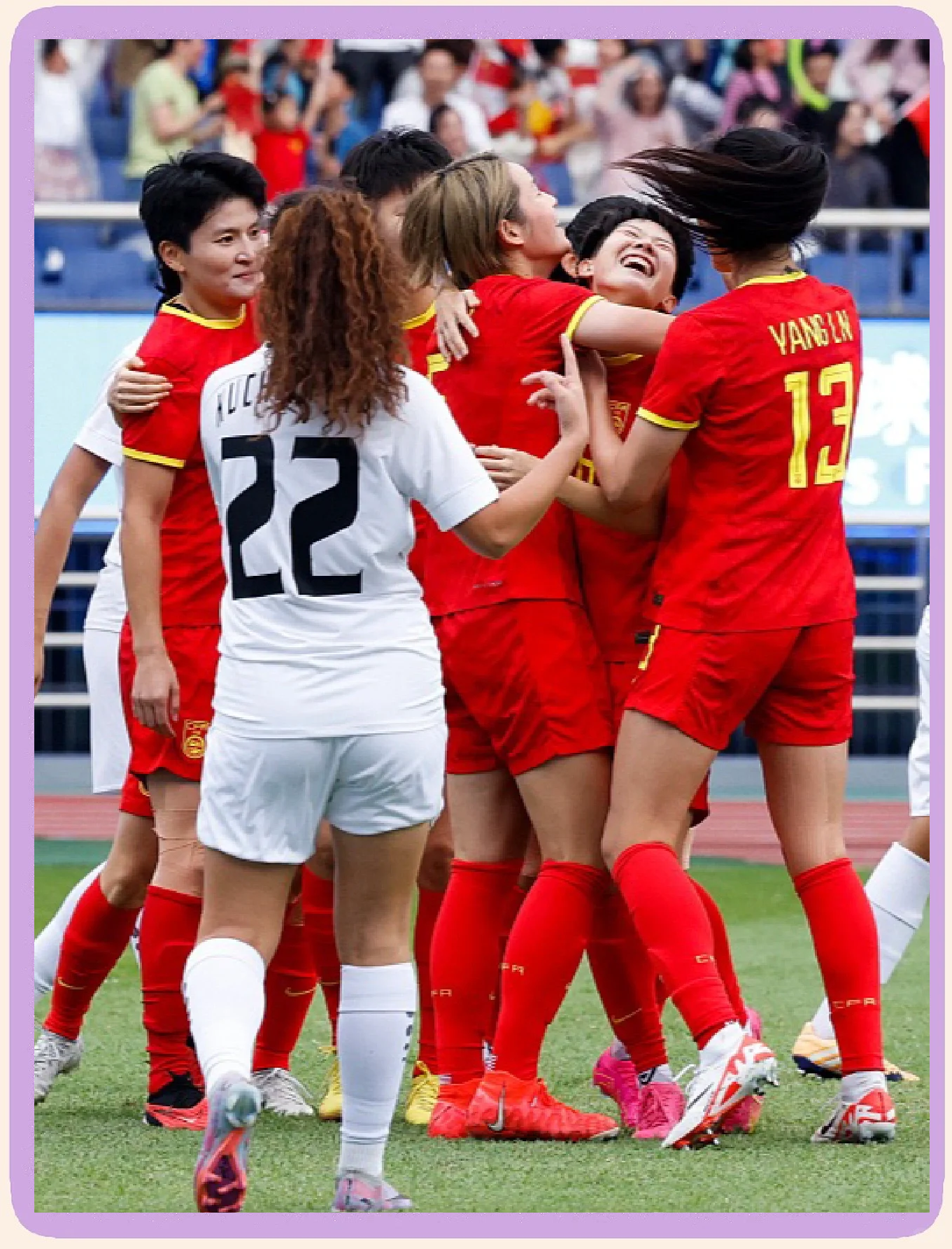 女足联赛中，中国队取得出色表现