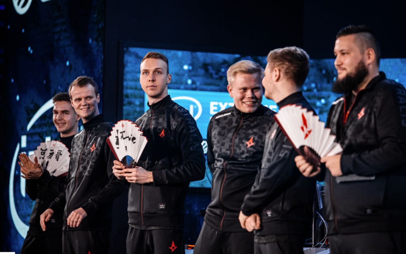 开云体育APP下载-C9鏖战四局险胜100Thieves，Perkz一换二翻盘的简单介绍