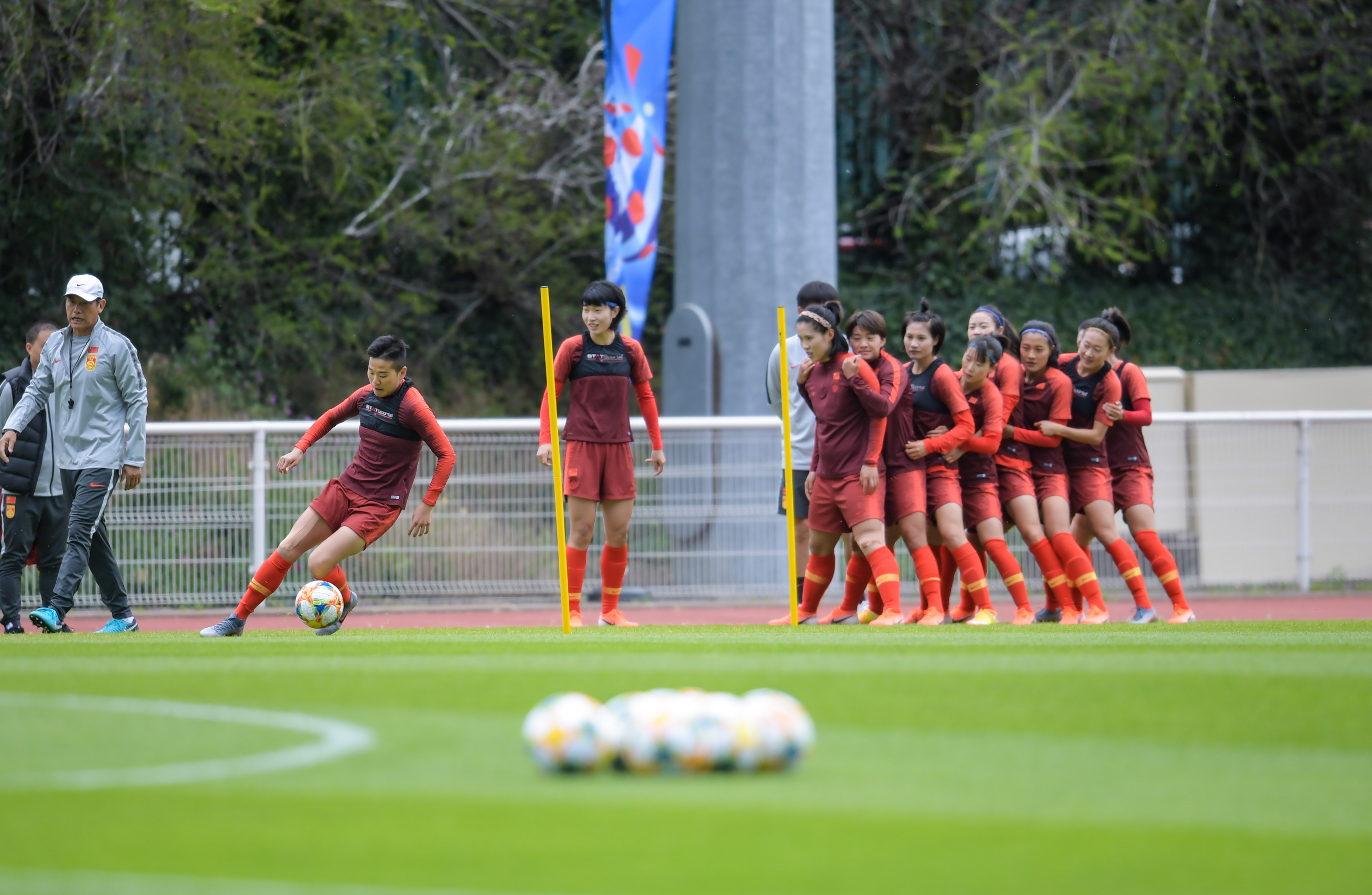 中国女足备战比赛，必战必胜