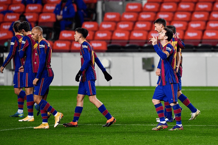 巴萨必须稳住军心,迎接艰难挑战 巴萨必须稳住军心,迎接艰难挑战