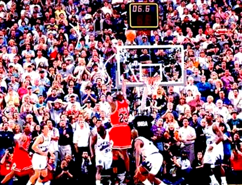 公牛逆转爵士拿下比赛