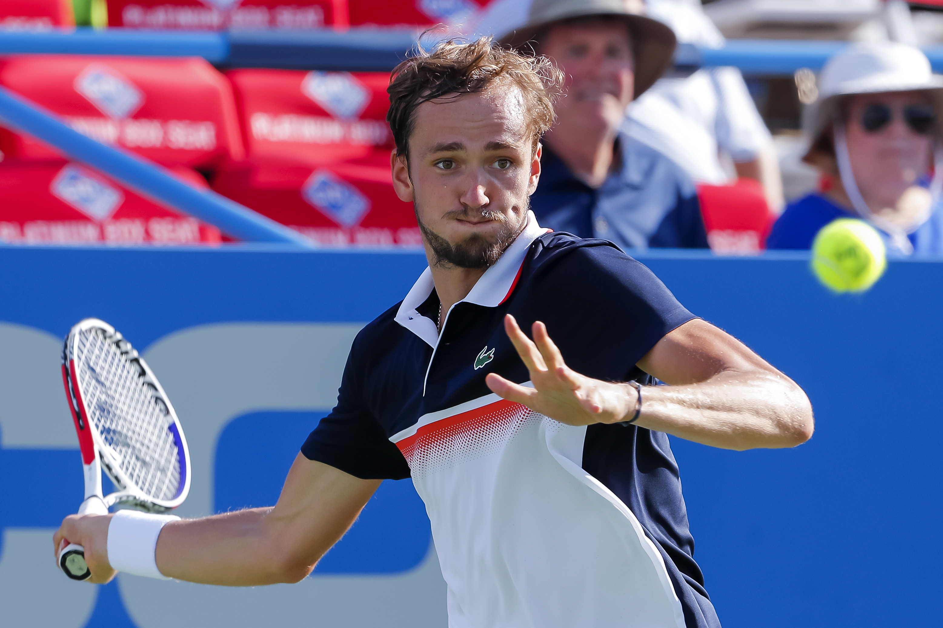 世界网球队力克英国网球队,梅德韦杰夫惊艳世界的简单介绍 世界网球队力克英国网球队,梅德韦杰夫惊艳世界的简单介绍