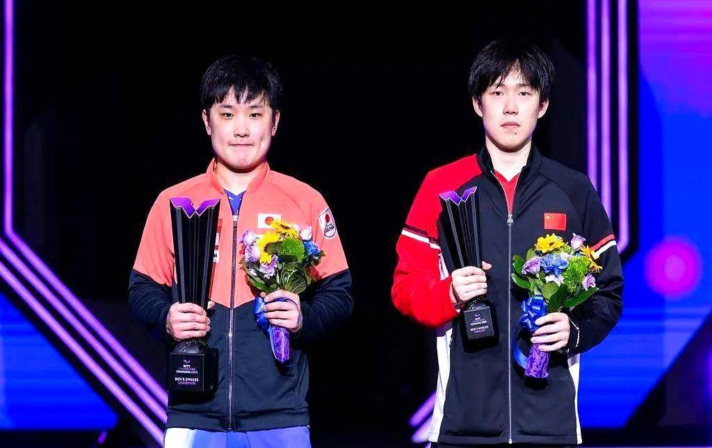 中国队完胜瑞典队，张本智和关键制胜