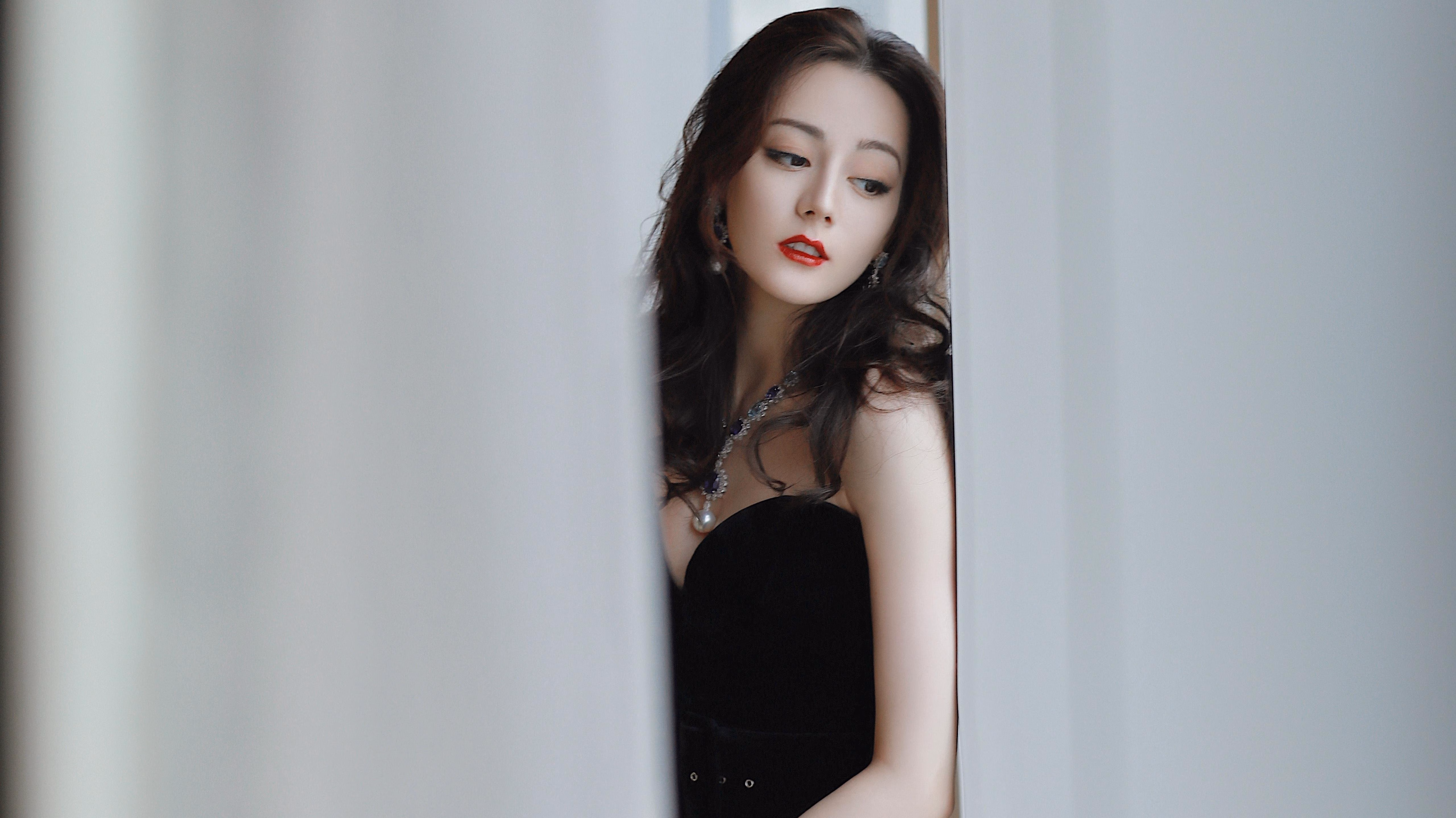 战术齿轮与天赋星河，当骑士的团队意志照亮掘金高原，文班亚马在伯纳乌画下未来之符