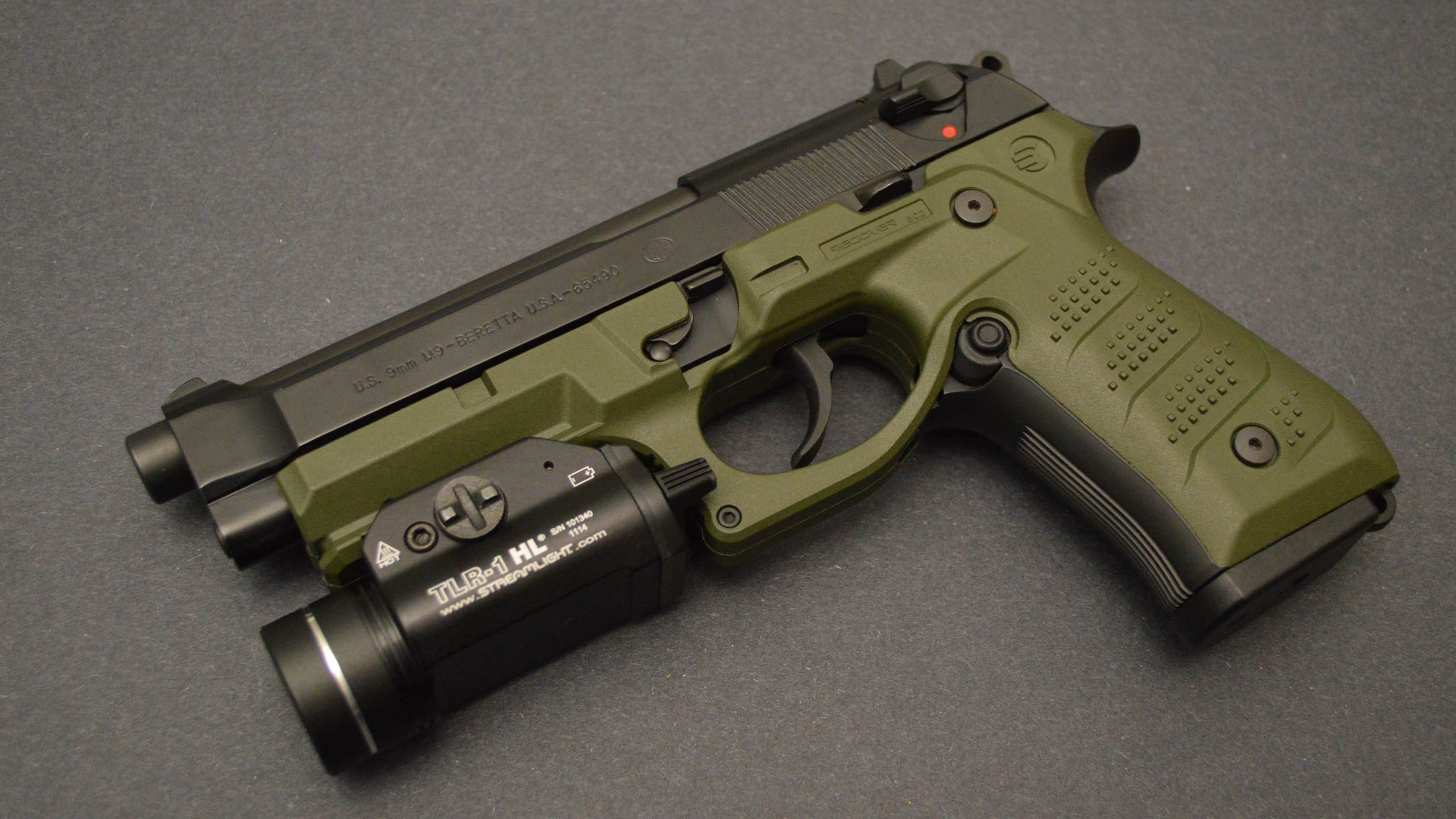 活塞粉碎国王！冷血布克化身关键先生，一记三分定江山